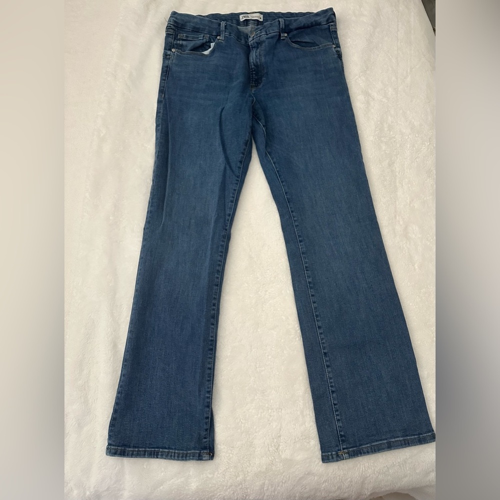 Zara Classic Blue Jeans high rise size 20